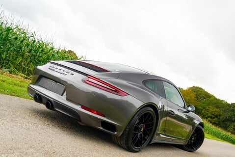 Porsche 911 CARRERA GTS PDK 20