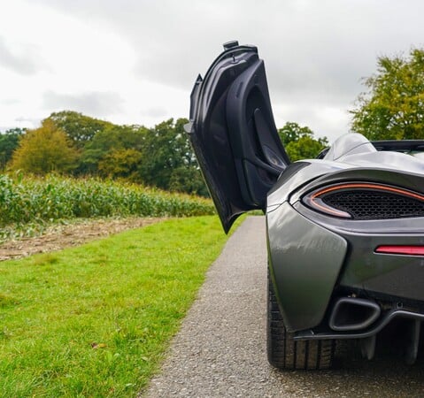 McLaren 570S V8 SSG 1