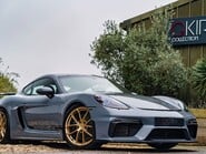 Porsche 718 CAYMAN GT4 PDK 1