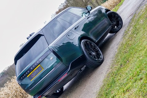 Land Rover Range Rover D300 SE 20