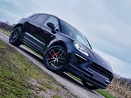 Porsche Macan S PDK 19