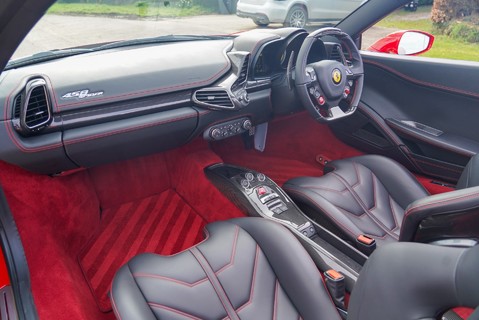 Ferrari 458 SPIDER DCT 8