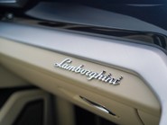 Lamborghini Urus V8 13