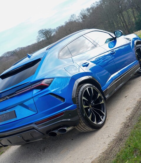 Lamborghini Urus V8 1