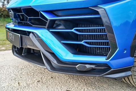Lamborghini Urus V8 21