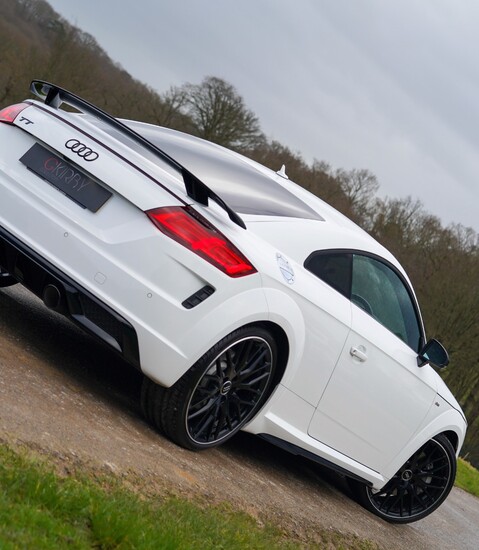 Audi TT TFSI BLACK EDITION 1