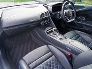 Audi R8 V10 PLUS 8