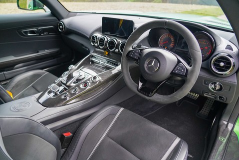 Mercedes-Benz AMG GT R PREMIUM 9