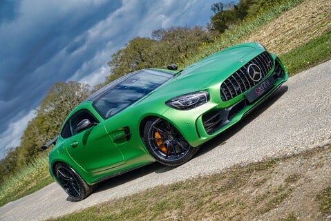 Mercedes-Benz AMG GT R PREMIUM 19