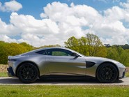 Aston Martin Vantage V8 3