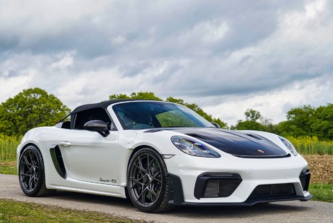 Porsche 718 SPYDER RS PDK 4