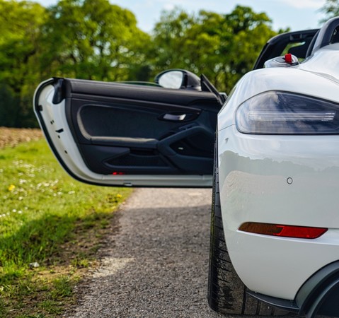 Porsche 718 SPYDER RS PDK 1