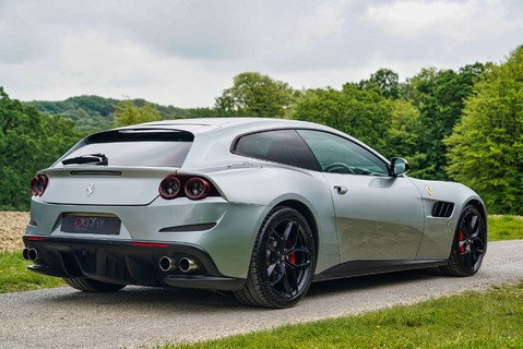 Ferrari GTC4 Lusso T V8 4