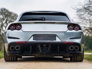 Ferrari GTC4 Lusso T V8 23