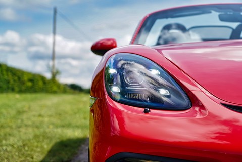 Porsche 718 SPYDER 27