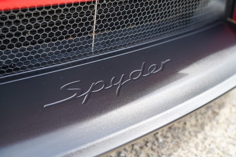 Porsche 718 SPYDER 28