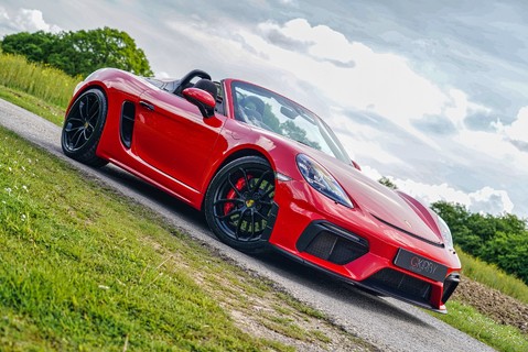 Porsche 718 SPYDER 19