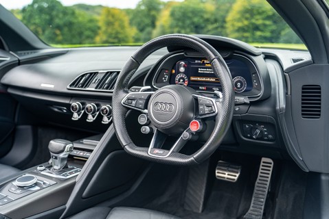 Audi R8 SPYDER V10 QUATTRO 10