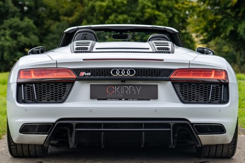 Audi R8 SPYDER V10 QUATTRO 26