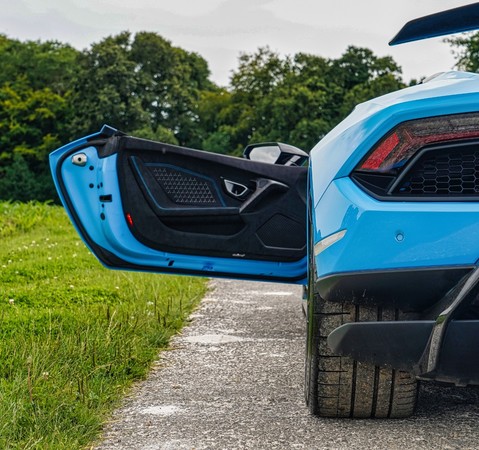 Lamborghini Huracan LP 640-4 PERFORMANTE SPYDER 1