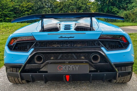 Lamborghini Huracan LP 640-4 PERFORMANTE SPYDER 22