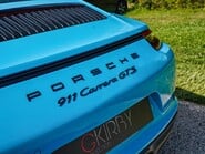 Porsche 911 CARRERA GTS 23