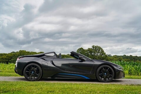 BMW I8 Roadster 3