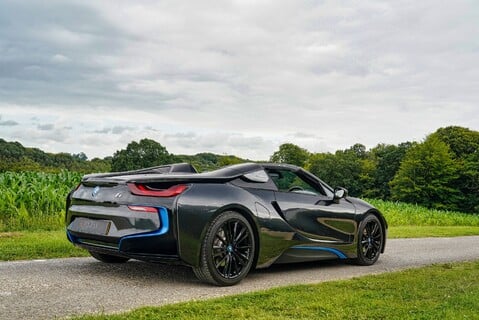 BMW I8 Roadster 4