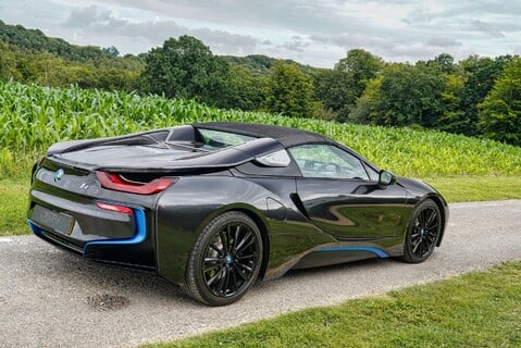 BMW I8 Roadster 23