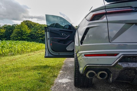 Lamborghini Urus Full Urban 6