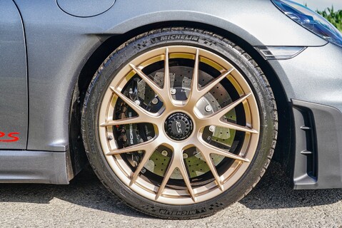 Porsche 718 SPYDER RS PDK 5