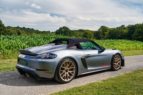 Porsche 718 SPYDER RS PDK 15