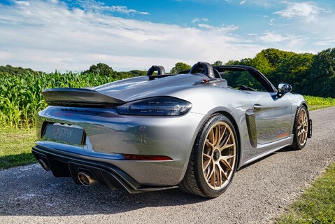 Porsche 718 SPYDER RS PDK 27