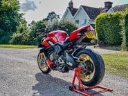 Ducati Streetfighter V4S 5