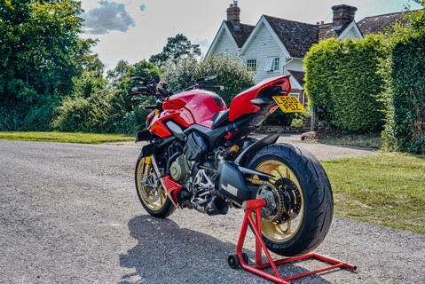 Ducati Streetfighter V4S 5