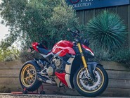 Ducati Streetfighter V4S 1