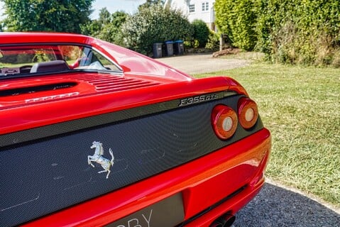 Ferrari F355 GTS TARGA 18