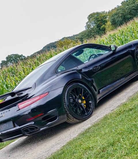 Porsche 911 TURBO S PDK 1