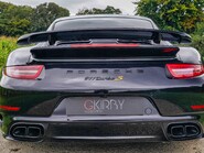 Porsche 911 TURBO S PDK 23