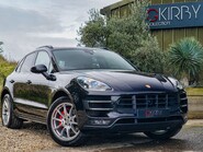 Porsche Macan TURBO PDK 1