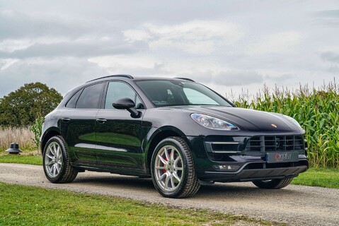 Porsche Macan TURBO PDK 2