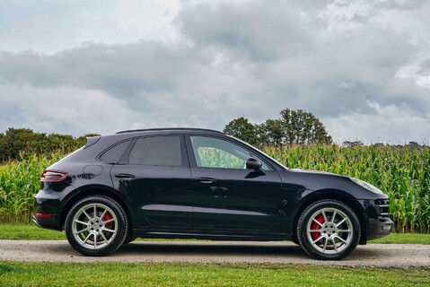 Porsche Macan TURBO PDK 3