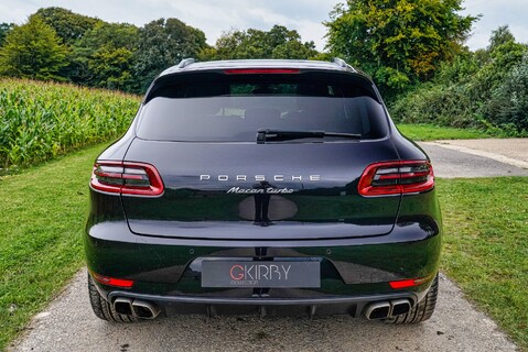 Porsche Macan TURBO PDK 24