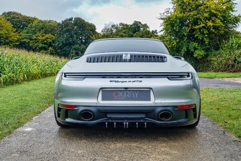 Porsche 911 TARGA 4 GTS PDK 23