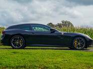 Ferrari GTC4 Lusso V8 3