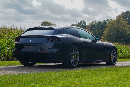 Ferrari GTC4 Lusso V8