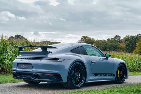 Porsche 911 CARRERA GTS PDK