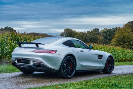 Mercedes-Benz Amg GT S PREMIUM