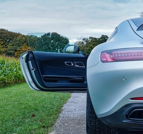 Mercedes-Benz Amg GT S PREMIUM 1