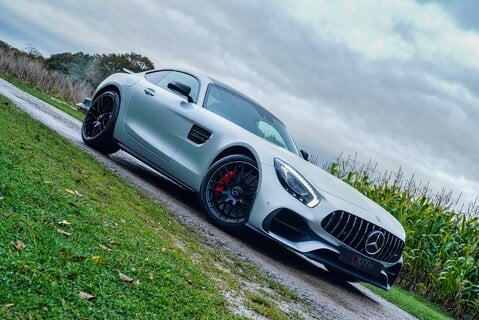 Mercedes-Benz Amg GT S PREMIUM 19